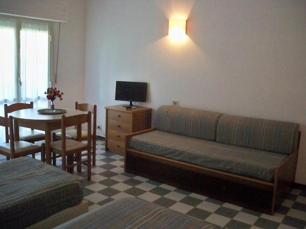 Rta Airone Aparthotel 3*